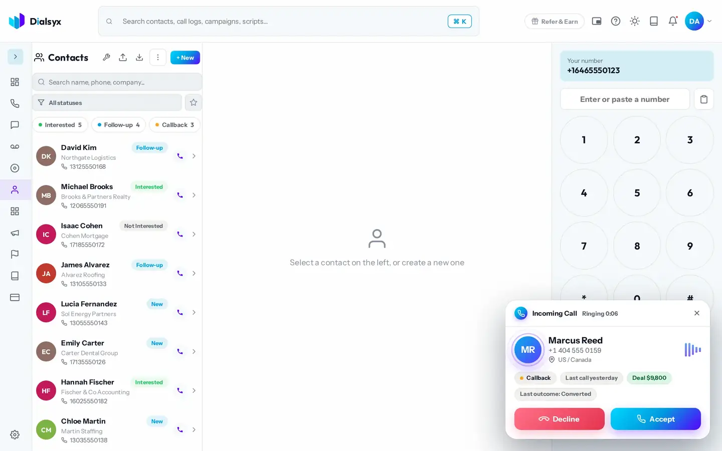 The Dialsyx dialer with contacts and an incoming call